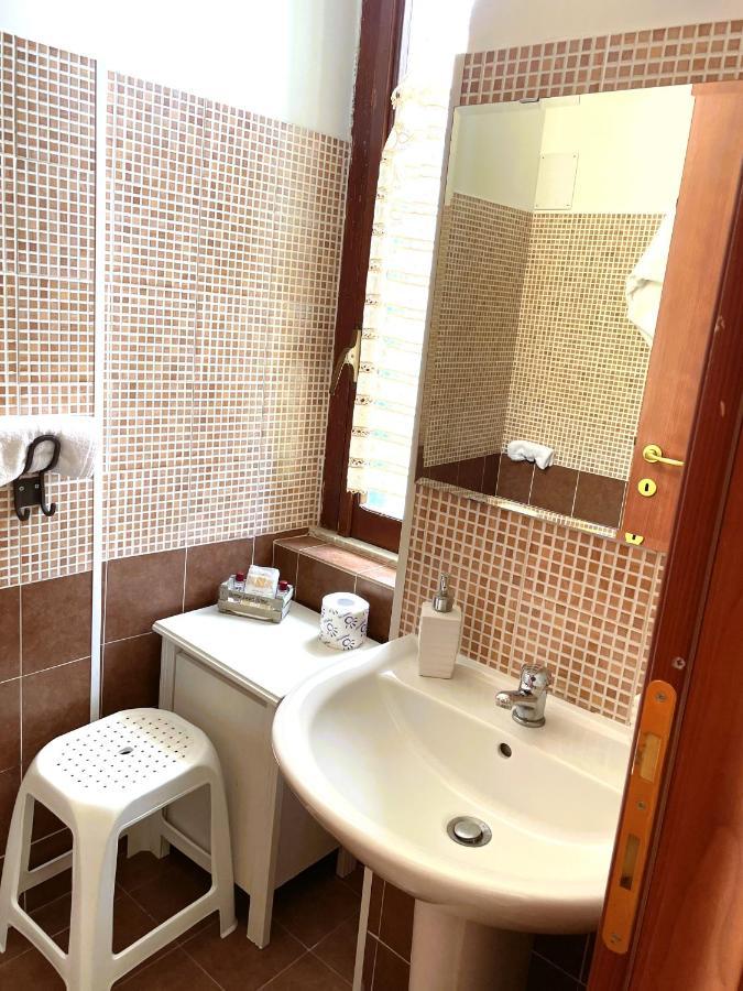 Appia 52 Hotel โรม ภายนอก รูปภาพ